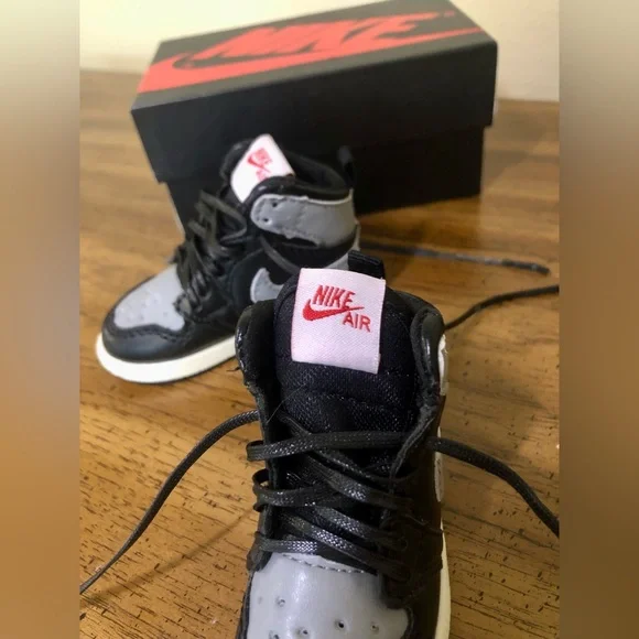 Nike sneakers - Picture 3 of 5